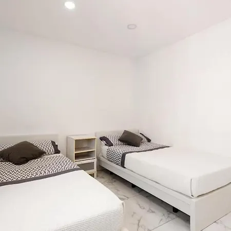 Central Accommodation Apartment *